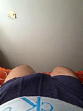 Charty2515 online show from December 2025 07:40:02 PM