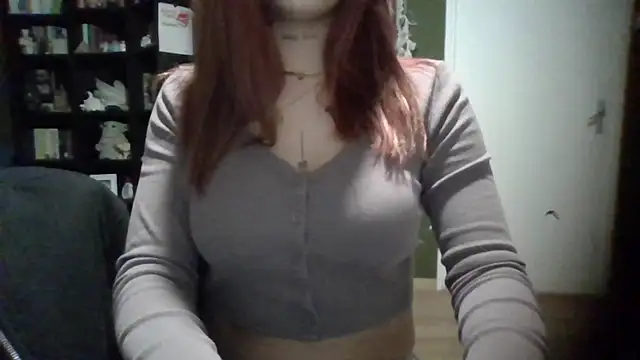 babyfireee online show from December 2025 08:26:01 PM