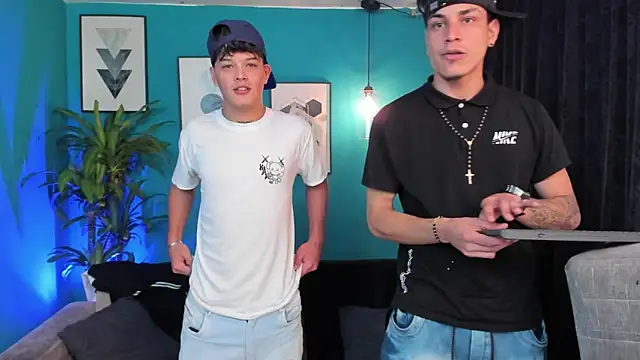 Snapshot of Oficial_KingOfHeavens chatting on December 2025 08:49:02 PM Oficial KingOfHeavens online show from December 2025 08:49:02 PM