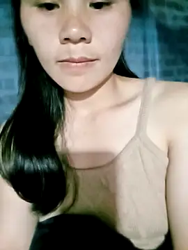 Uzi-na online show from December 2025 01:06:01 PM