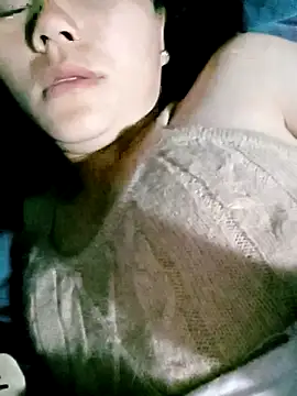 Uzi-na online show from December 2025 10:38:01 PM