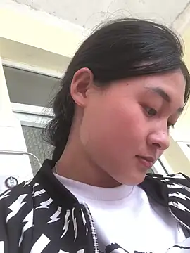 Snapshot of Bayyy-- chatting on December 2025 06:31:01 AM Bayyy-- online show from December 2025 06:31:01 AM