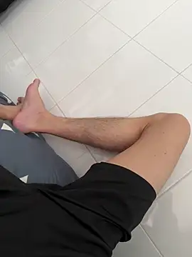 phinn18400 online show from December 2025 06:32:02 AM