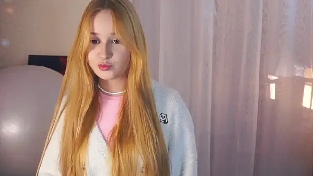 NeliaStarnaud online show from December 2025 03:53:01 PM