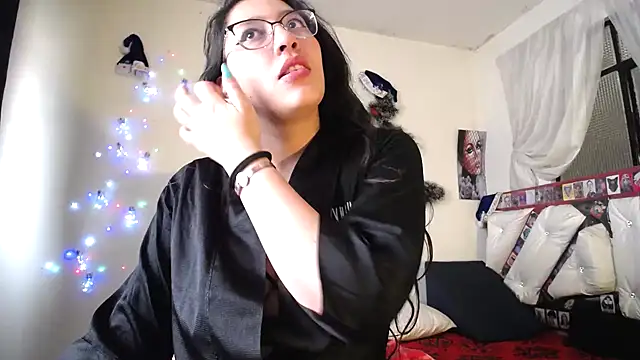 abril onnel online show from December 2024 05:48:01 PM