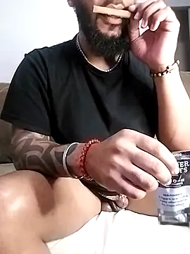 TooGood2384 online show from October 2025 09:11:01 PM