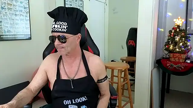 hotdadbod online show from December 2024 09:32:02 PM