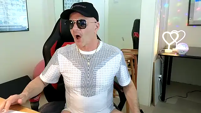 hotdadbod online show from February 2025 09:39:01 PM