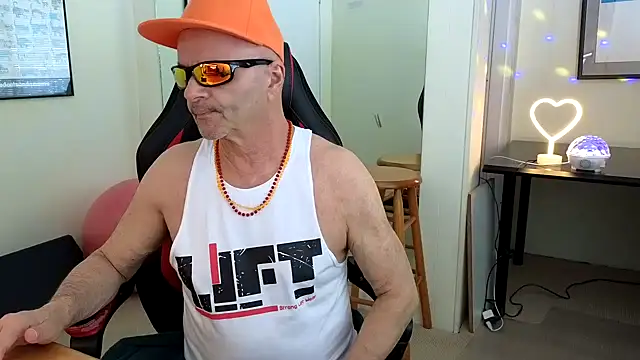 hotdadbod online show from March 2025 09:38:01 PM