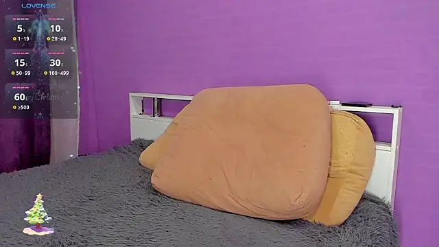 NicolePepper online show from January 2025 06:03:02 PM