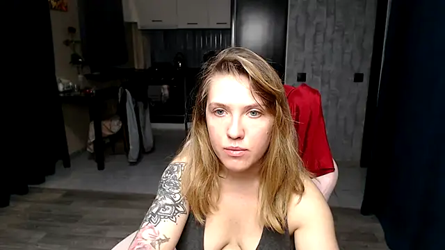 Reginasmilee online show from September 2025 01:20:02 AM