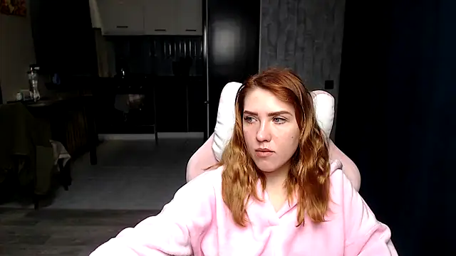 Reginasmilee online show from October 2025 12:47:02 AM