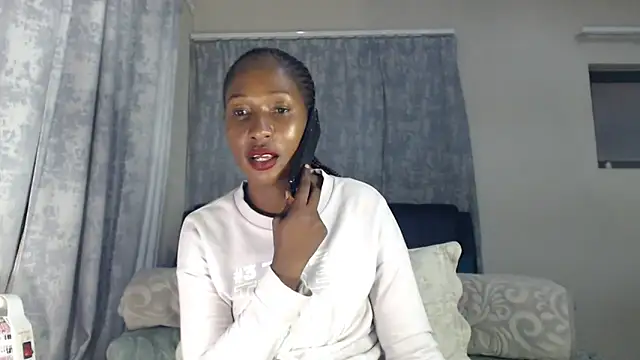 leanna23 online show from November 2025 04:51:01 PM