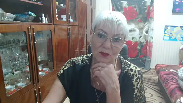 JenaCheim online show from October 2025 07:00:01 PM