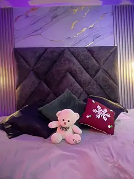 Zafira Alabi online show from December 2025 06:37:02 PM