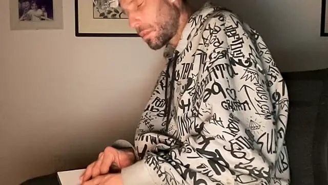 Snapshot of FckbbOy chatting on November 2025 05:00:02 AM FckbbOy online show from November 2025 05:00:02 AM