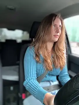 Snapshot of MariiD chatting on October 2025 06:11:02 AM MariiD online show from October 2025 06:11:02 AM