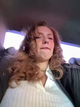 Snapshot of MariiD chatting on October 2025 08:50:02 AM MariiD online show from October 2025 08:50:02 AM