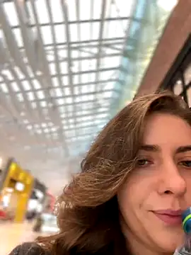 Snapshot of MariiD chatting on October 2025 08:49:01 AM MariiD online show from October 2025 08:49:01 AM