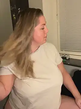 Snapshot of Anna_Alexa chatting on November 2025 08:31:01 PM Anna Alexa online show from November 2025 08:31:01 PM