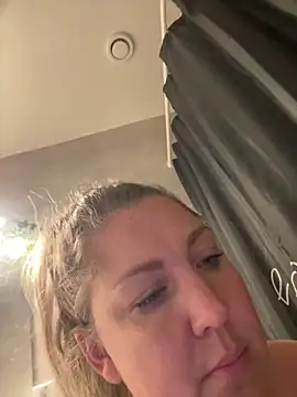 Snapshot of Anna_Alexa chatting on December 2025 08:51:01 PM Anna Alexa online show from December 2025 08:51:01 PM