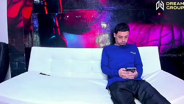 AmazingPartys online show from November 2025 12:51:01 PM