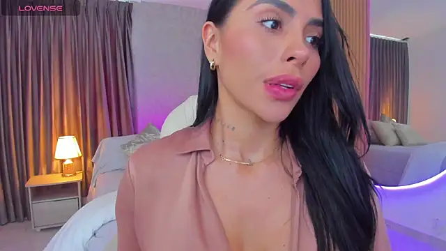 Sarah Stone  online show from October 2025 07:54:01 PM