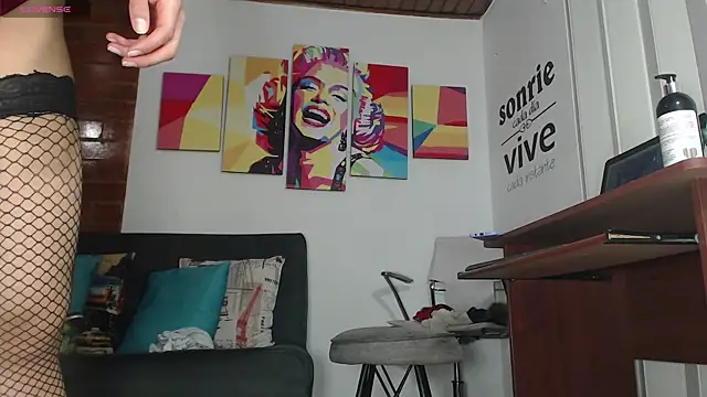 Paulina Lovers online show from March 2025 03:00:01 AM