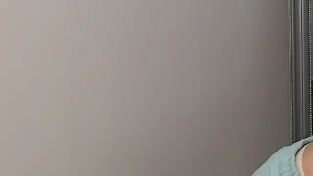 JuliaJuliette online show from February 2025 07:44:02 PM