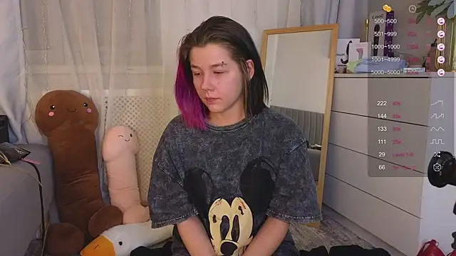 Mira Falls online show from December 2024 10:44:02 AM