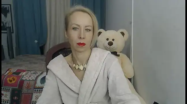 LuxuryNika online show from December 2024 02:17:01 PM