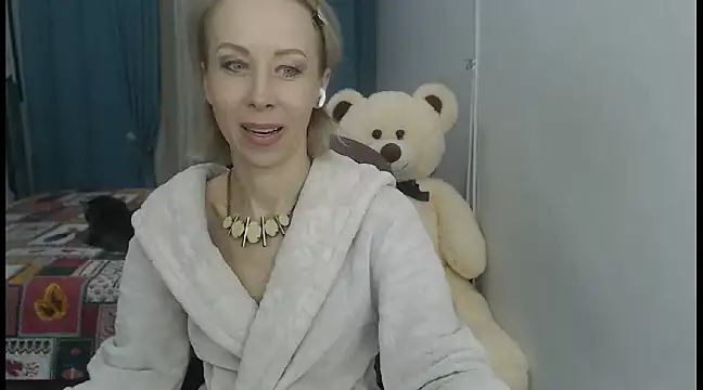 LuxuryNika online show from December 2024 02:50:01 PM
