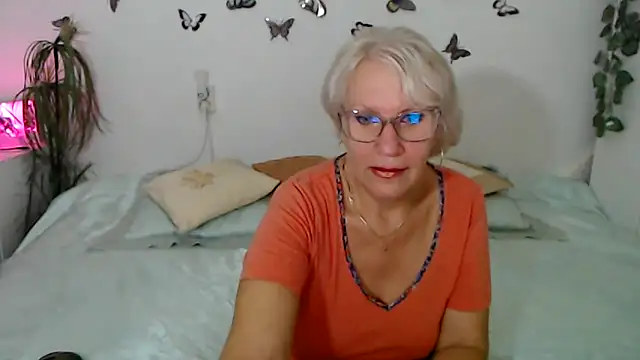 Ghertrude52 online show from September 2025 02:44:01 AM