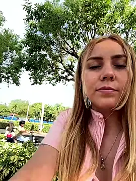Brittanyrosexx online show from September 2025 08:53:02 PM