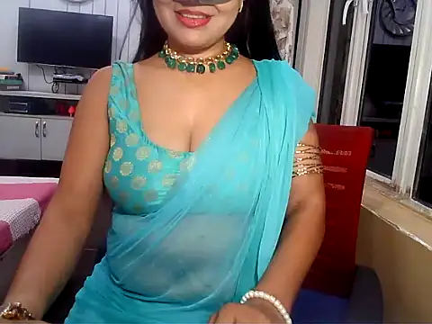 Snapshot of yourradhika chatting on October 2025 05:46:01 PM yourradhika online show from October 2025 05:46:01 PM