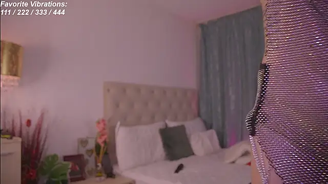 AlyonaX online show from January 2025 11:24:01 PM