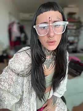 Snapshot of samisamsx chatting on October 2025 04:19:02 PM samisamsx online show from October 2025 04:19:02 PM