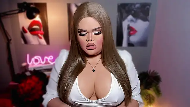 Snapshot of KarolinaThompson chatting on October 2025 01:50:02 AM KarolinaThompson online show from October 2025 01:50:02 AM