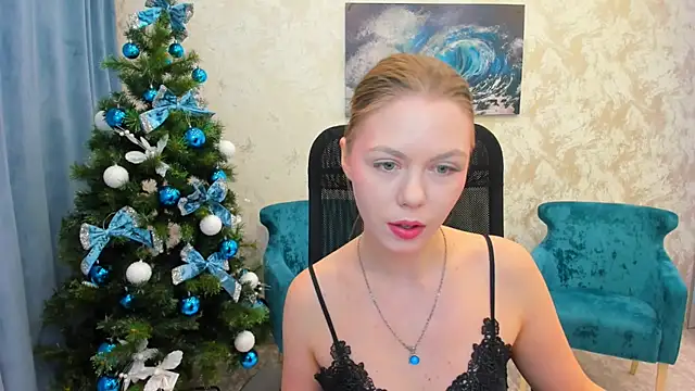 Strawberrye online show from December 2024 11:39:02 AM