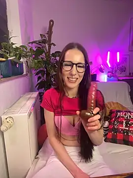 Trixie-Tainted online show from December 2024 03:15:01 PM