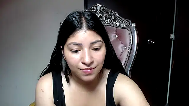 holly20a online show from December 2024 12:34:02 PM