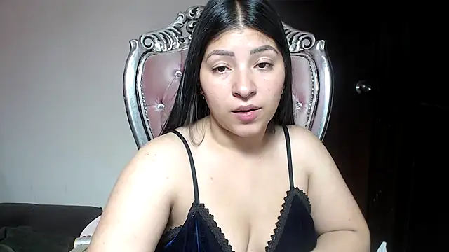 holly20a online show from January 2025 12:26:01 PM