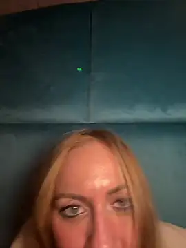 RockQueen A online show from December 2024 05:58:02 PM