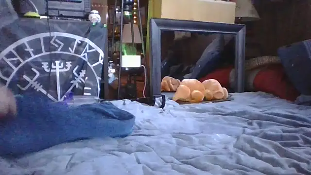 Snapshot of Makowboy chatting on November 2025 08:31:01 PM Makowboy online show from November 2025 08:31:01 PM