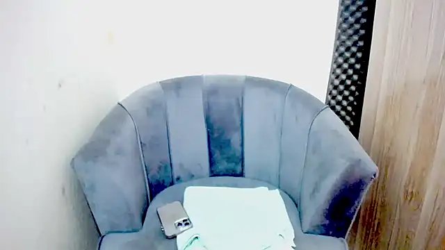 Snapshot of Sakura_Moe chatting on December 2025 04:33:02 AM Sakura Moe online show from December 2025 04:33:02 AM