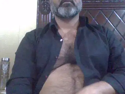 hairymaster95 online show from December 2024 06:44:02 PM