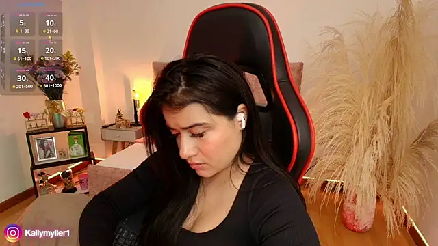 KallyMyller1 online show from December 2024 10:07:02 PM