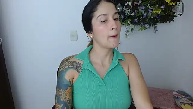 IsabellaVegaa online show from December 2024 02:13:02 AM