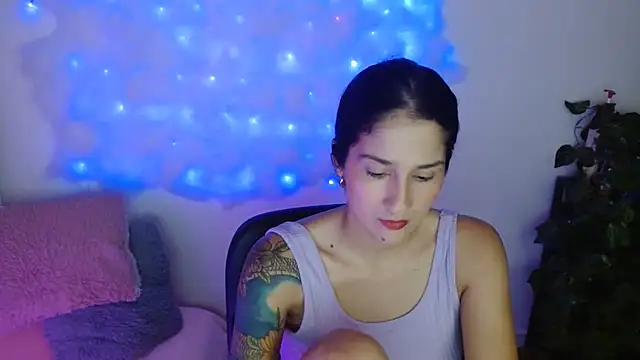 IsabellaVegaa online show from December 2024 05:27:02 AM