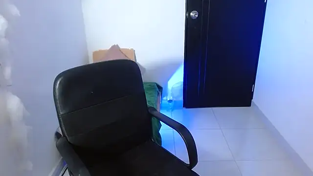 IsabellaVegaa online show from January 2025 01:53:02 AM